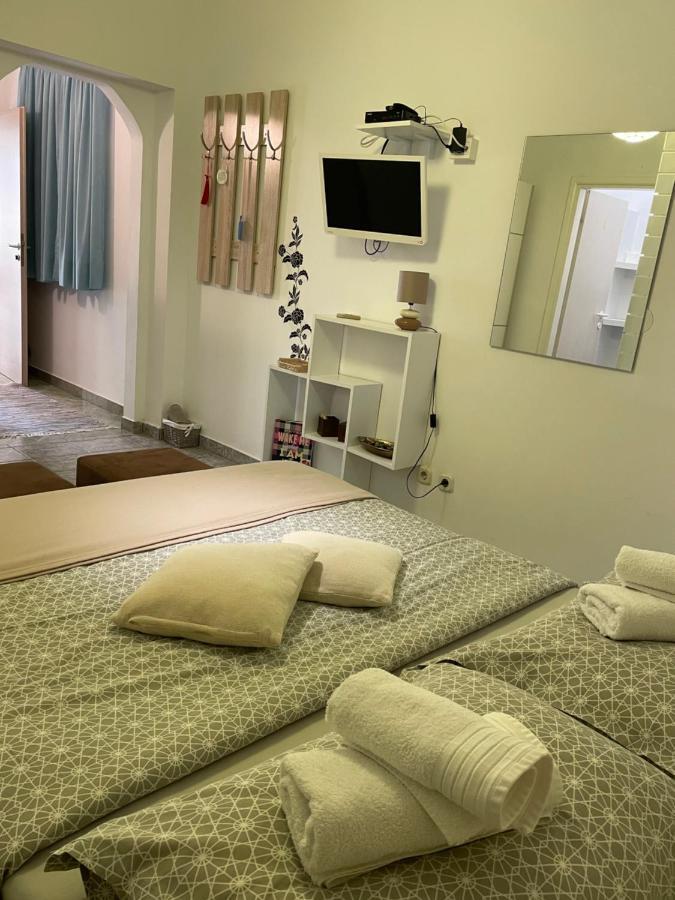 Apartments Sterna Grožnjan Exteriör bild